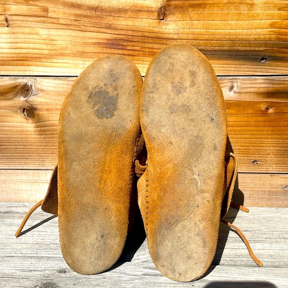 Minnetonka Moccasin Booties - Picture 5 of 5
